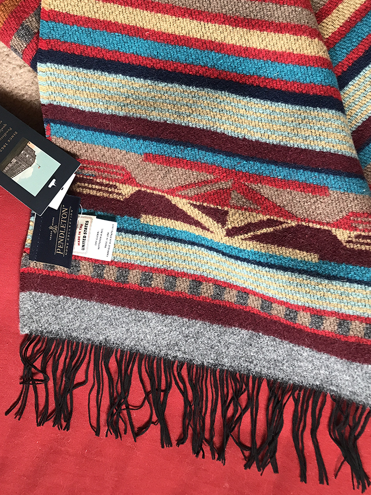 Fringed Chimayo Throw by Pendleton, Garnet – The Jewelry Lady